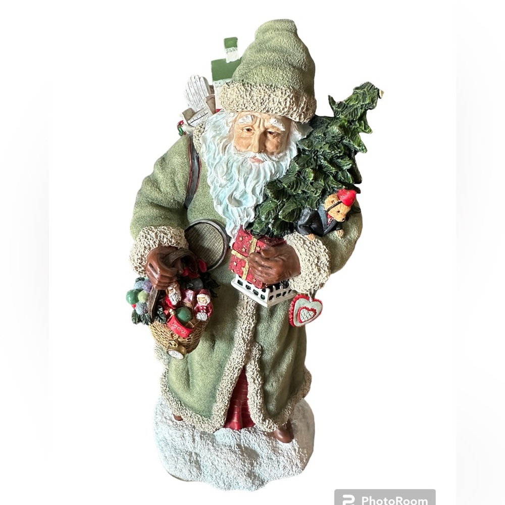 Pipka Memories Of Christmas The Cottage Santa Figure #3514/4500 missing treetop